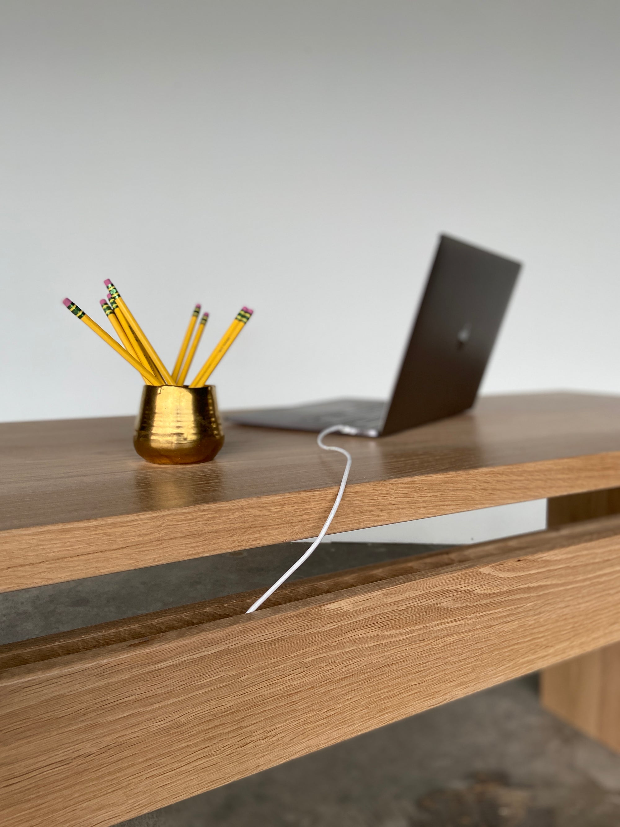 desks with hidden cord storage