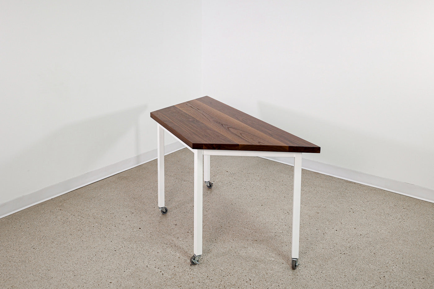 Meet the HIVE: a versatile and modular table