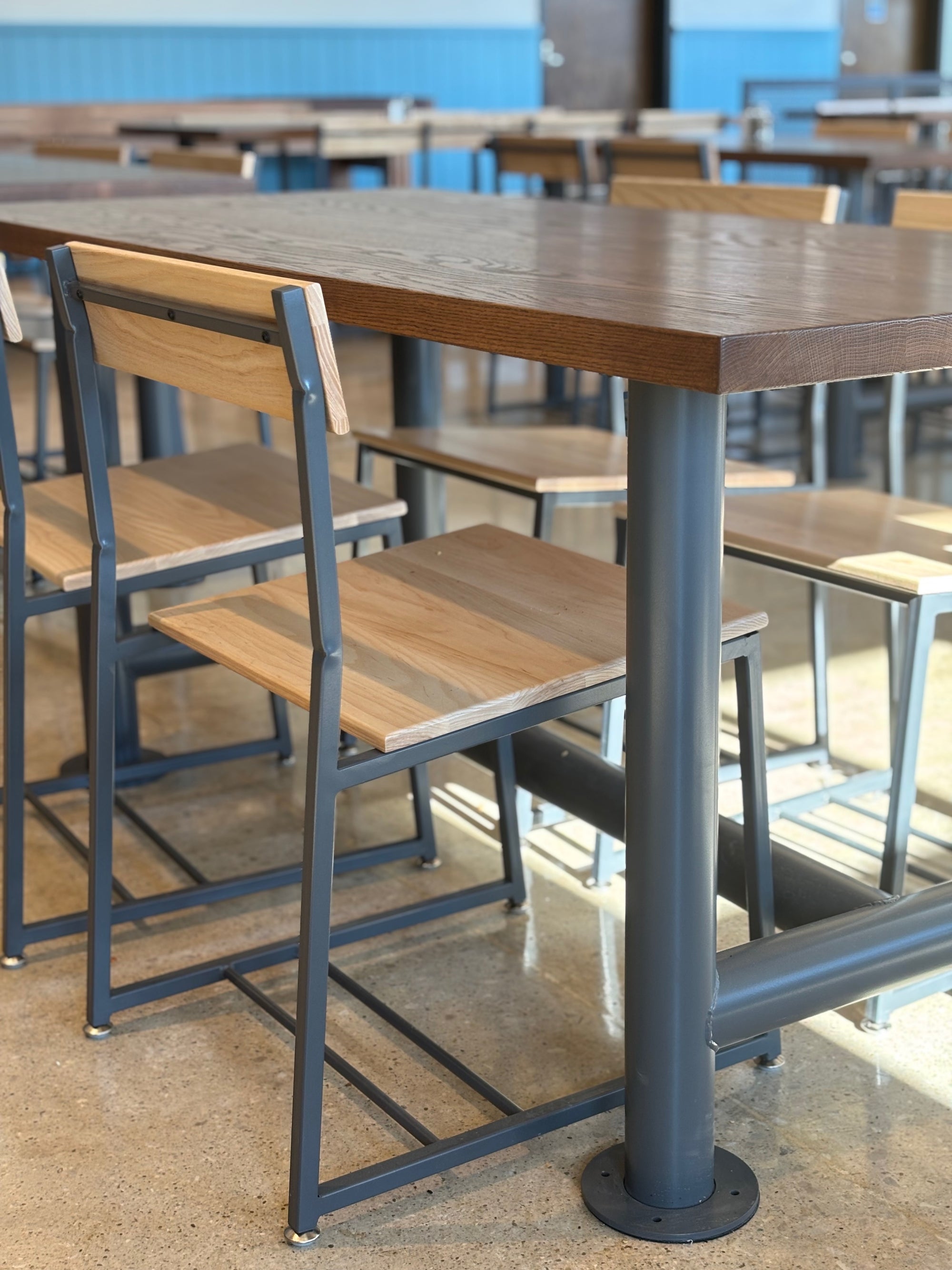 metal and wood restaurant tables and chairs