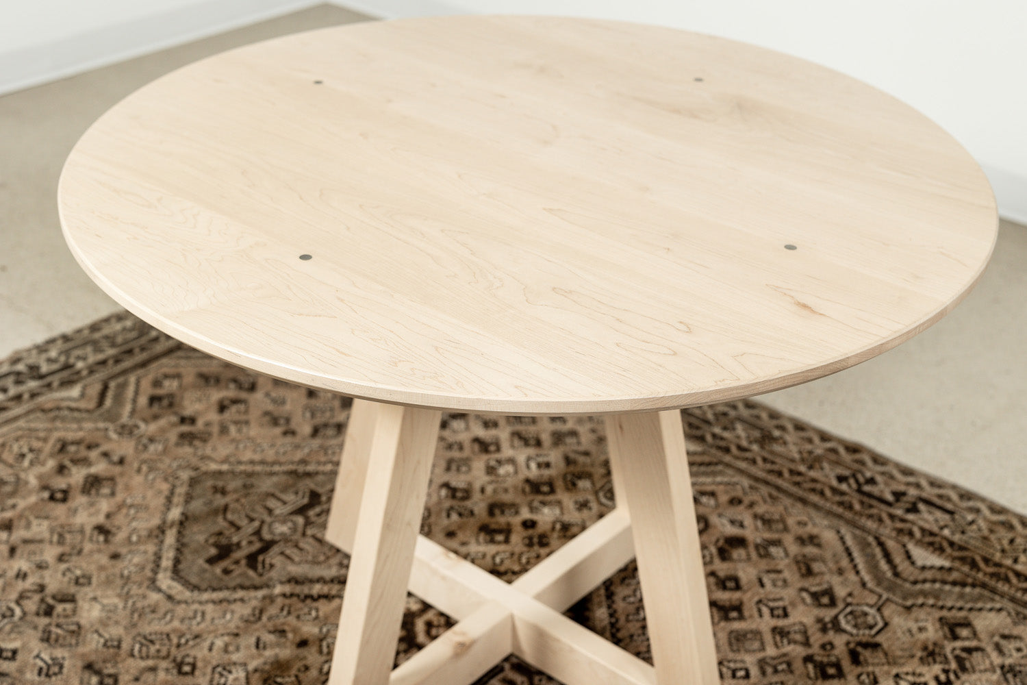 round wood dining table