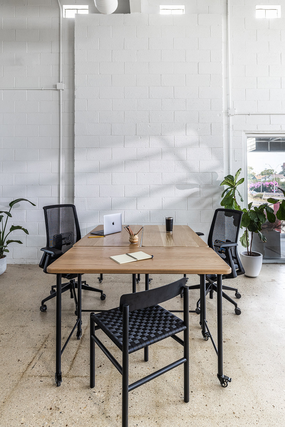 Modular wood desk