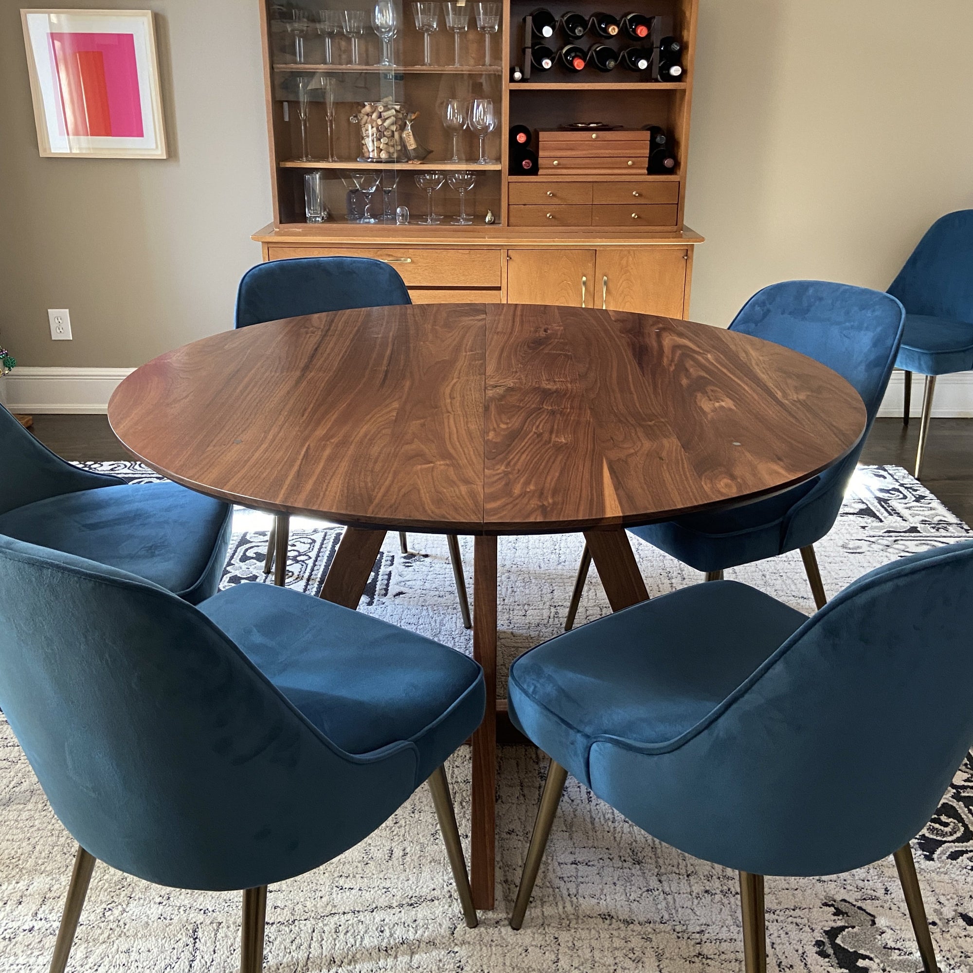 round wood dining table